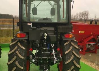 Kioti  CK4030 NOWY dostępny ciągnik sadowniczy/polowy