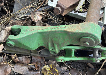 John Deere 6120 6320 6520 6620 6820 6920 Ramię podnośnika prawe Wał Wahliw…
