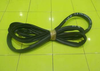 PEUGEOT 4007 2.2 HDI 09r 5D uszczelka drzwi prawa przod