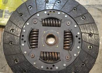 Tarcza sprzęgła LuK 324033410 2.0 TDI Audi A4 B7 A6 C6 Passat B5.5 Exeo