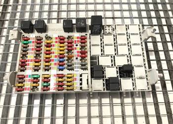 SKRZYNKA BEZPIECZNIKÓW SCANIA P,G,R,T - series 2096304 Hatchback 12.7