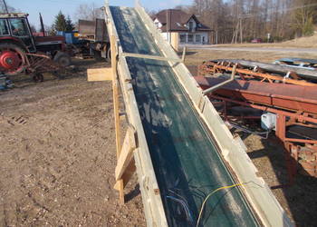 podajnik taśmow taśmociąg