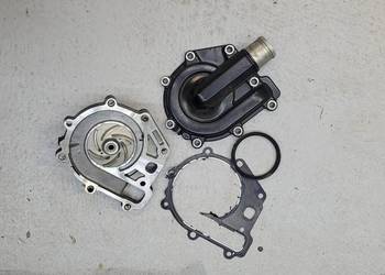 BMW F 900 R 2022 Pompa wody kapa dekiel pokrywa