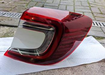 Captur 2 lampa tyl kamera spojler