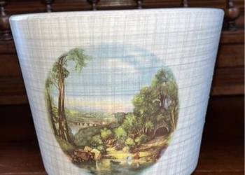 Doniczka - osłonka . Z dwoma widoczkami - w medalionach.  Wy