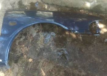 Błotnik przedni prawy MITSUBISHI CARISMA granatowy Błotnik przedni prawy MITSUBISHI CARISMA granatowy