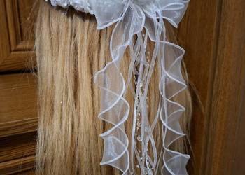 Wianuszek komunijny śnieżnobiały z kręcona kokarda