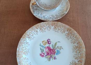 Zestaw porcelanowy filiżanka z talerzykami