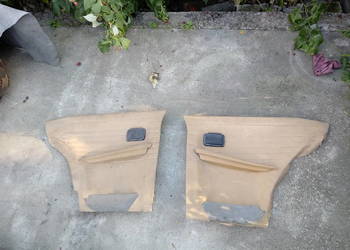 BMW 02 e10 e114 1502 1602 1802 2002 - boczki tapicerka