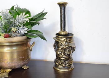 żeliwny Moździerz bardzo stary i ciężki