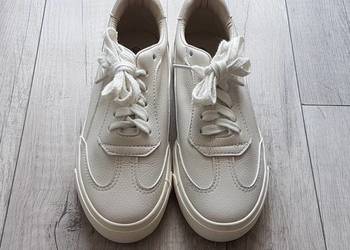 Trampki damskie białe klasyczne niskie sznurowane ekoskóra Huanyue 36