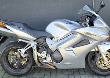 Honda vfr 800 vtec rc46