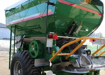 Sprzedam rozsiewacz do nawozu i wapna Donder