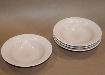 Komplet różowych, ceramicznych miseczek 4 szt nr 414 Komplet różowych, ceramicznych miseczek 4 szt nr 414