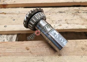 Wałek John Deere 6810, 6910