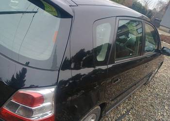 Honda Civic czarna rocznik 2004 1.6