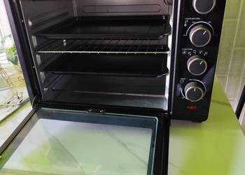 Piekarnik elektryczny z rożnem