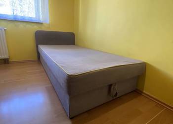 Łóżko jednoosobowe z pojemnikiem