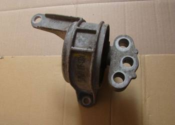 PODUSZKA SILNIKA SKRZYNI BIEGÓW OPEL ZAFIRA B ASTRA H 1.6 , 1.8 , 2.2 Z22YH