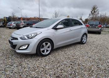 Hyundai i30, 1.4 benzyna, ledy 2x koła! Hyundai i30, 1.4 benzyna, ledy 2x koła!