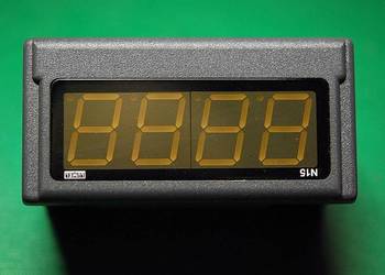 Miernik temperatury -50...+150 st.C z czujnikiem LUMEL