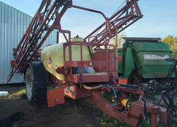 Sprzedam opryskiwacz Hardi commander