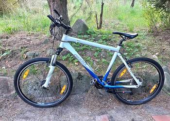 Alu Rower Górski Mtb Młodzieżowy Giant Yukon 3x8 Deore Sr Suntour 26