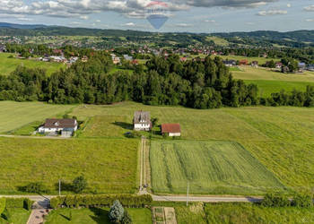 Dom do remontu na ponad 35 ar działce!