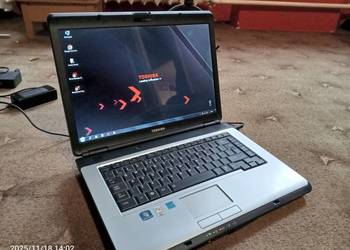 Laptop Toshiba z zasilaczem