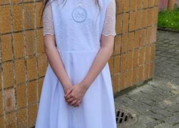 Sprzedam nowa sukienke komunijną po jednym dziecku polecam bardzo ładna