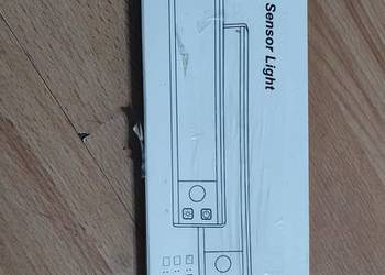 bezprzewodowa lampa LED z czujnikiem ruchu marki ouila model GLS-C015