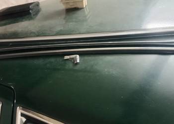 Volvo 740 760 listwy szyby przedniej. Uszczelki przód. 3 szt.