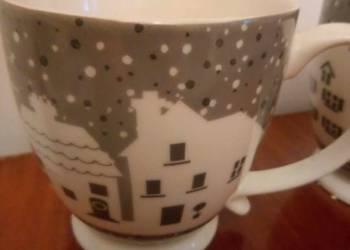Świąteczna filiżanka na stopce porcelana