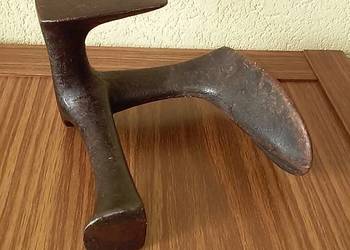 sprzedam  kowadło, prawidła do butów i babkę