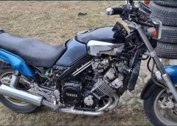 yamaha fzx750 mały V max