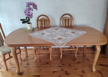 Drewniany stół duży