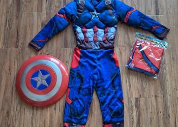 nowy strój kapitana Ameryka ale sprzedaje jako używany bo ma pewne wady