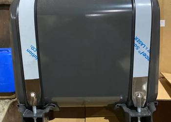 Zbiornik hydrauliczny stalowy za kabiną 60 l