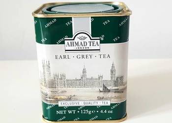 Stara puszka po herbacie Ahmad Tea London z 2009r.