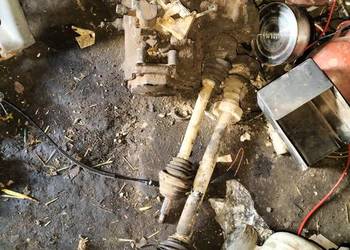 VW PASSAT B4 1.9TDI SKRZYNIA BIEGÓW PÓŁOŚ