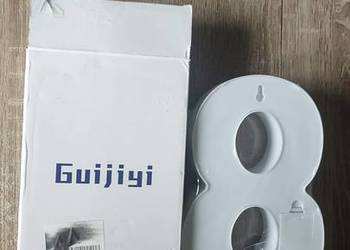 dekoracyjna lampka LED w kształcie cyfry 8 marki Guijiyi.