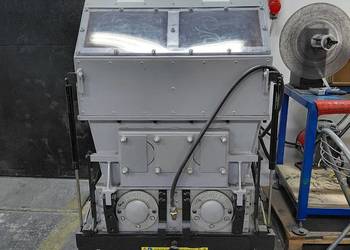 Młyn walcowy Moditec Goliath Twin Plus ABS do tworzyw sztucznych