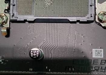 MSI MAG Z790 Tomahawk wifi ddr5 uszkodzona - wygięte piny w socket