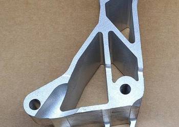 ŁAPA PODUSZKA SILNIKA D5 VOLVO S60 S80 V70 XC70 31262324