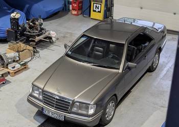 Mercedes 124 Coupe 220