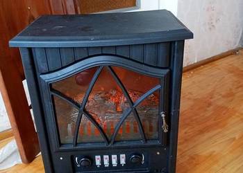 Grzejnik piecyk kominek elektryczny używany przez jedną zime
