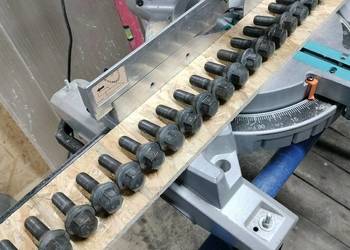 Śruby do felg stalowych Trafic Vivaro 01-14 oryginalne