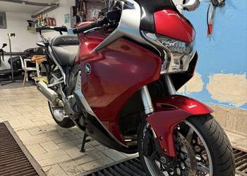 Honda vfr 1200f automat zamiana