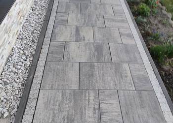 Mycie kostki brukowej, elewacji