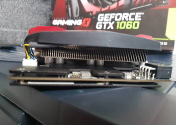 Sprzedam sprawną kartę graficzną od MSI w komplecie.